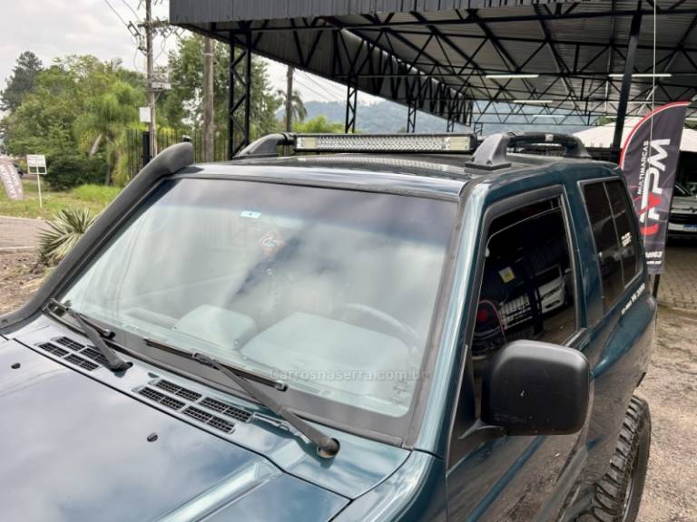 MITSUBISHI - PAJERO - 1997/1998 - Verde - Sob Consulta