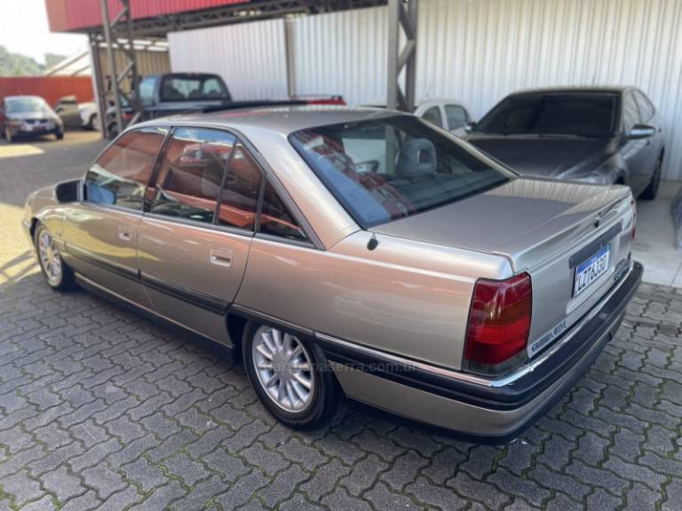 CHEVROLET - OMEGA - 1994/1994 - Bege - R$ 42.900,00