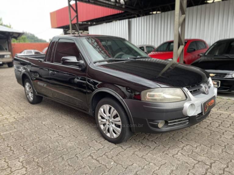 VOLKSWAGEN - SAVEIRO - 2009/2008 - Preta - R$ 45.900,00