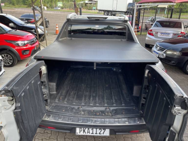 FIAT - TORO - 2017/2017 - Prata - R$ 104.900,00