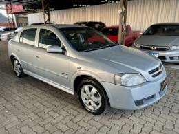 CHEVROLET - ASTRA - 2007/2008 - Prata - R$ 32.900,00