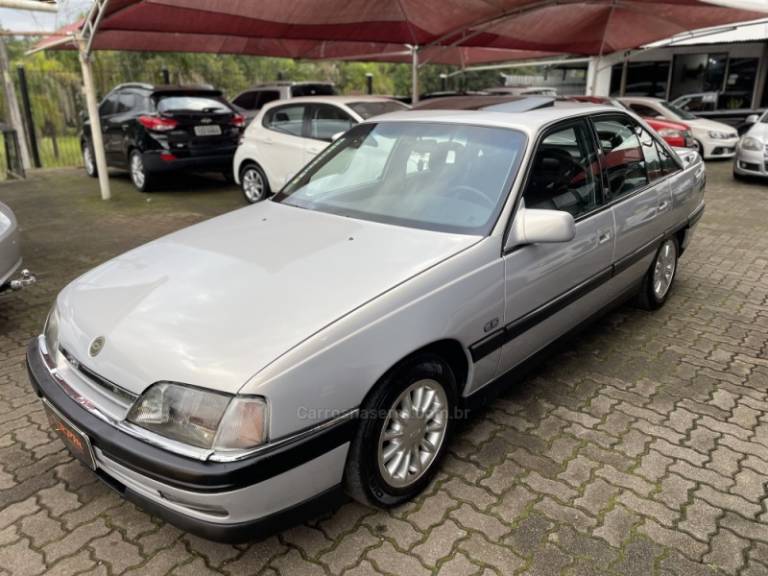 CHEVROLET - OMEGA - 1994/1994 - Prata - R$ 59.900,00
