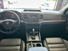 VOLKSWAGEN - AMAROK - 2017/2018 - Cinza - R$ 145.900,00