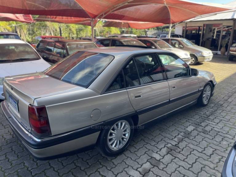 CHEVROLET - OMEGA - 1994/1994 - Bege - R$ 42.900,00