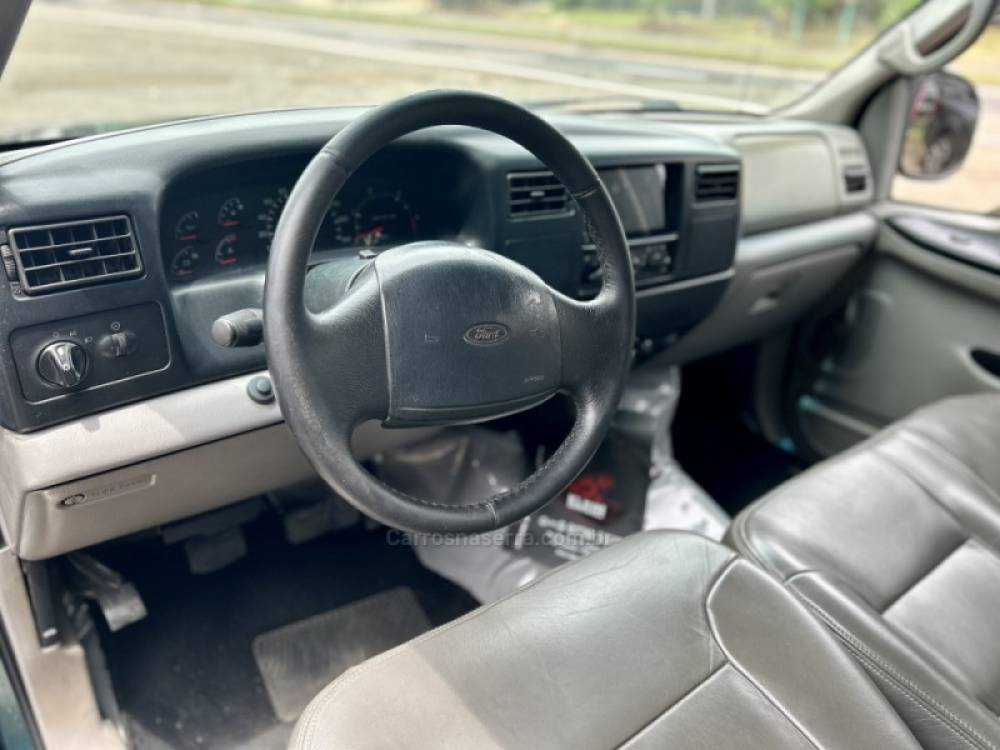 FORD - F-250 - 2000/2000 - Verde - R$ 150.000,00