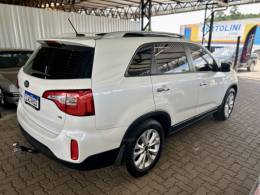 KIA MOTORS - SORENTO - 2015/2015 - Branca - R$ 93.900,00