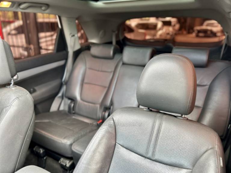 KIA MOTORS - SORENTO - 2015/2015 - Branca - R$ 93.900,00