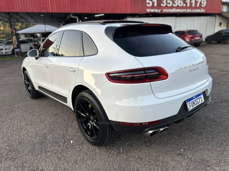 PORSCHE - MACAN - 2015/2015 - Branca - R$ 262.000,00
