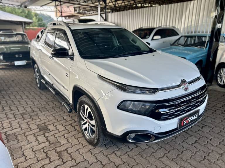 FIAT - TORO - 2016/2017 - Branca - Sob Consulta