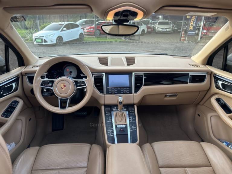 PORSCHE - MACAN - 2015/2015 - Branca - R$ 262.000,00