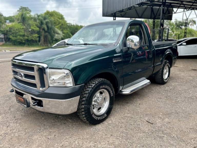 FORD - F-250 - 2000/2000 - Verde - R$ 150.000,00