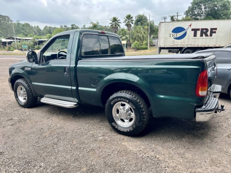 FORD - F-250 - 2000/2000 - Verde - R$ 150.000,00
