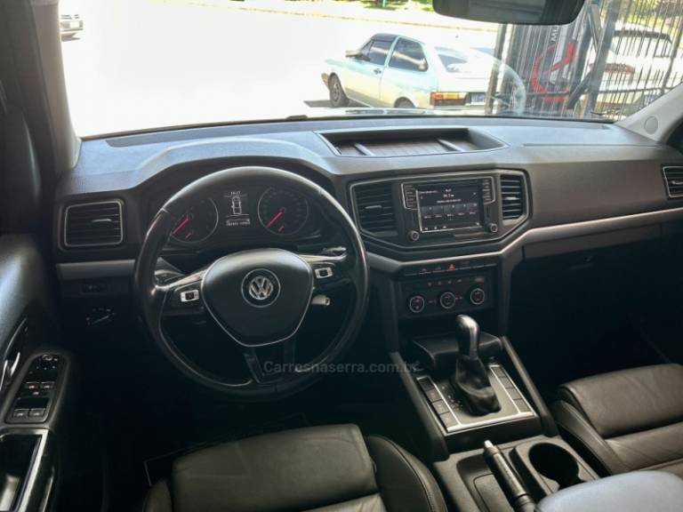 VOLKSWAGEN - AMAROK - 2017/2018 - Cinza - R$ 145.900,00