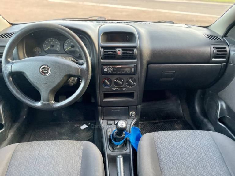 CHEVROLET - ASTRA - 2007/2008 - Prata - R$ 32.900,00