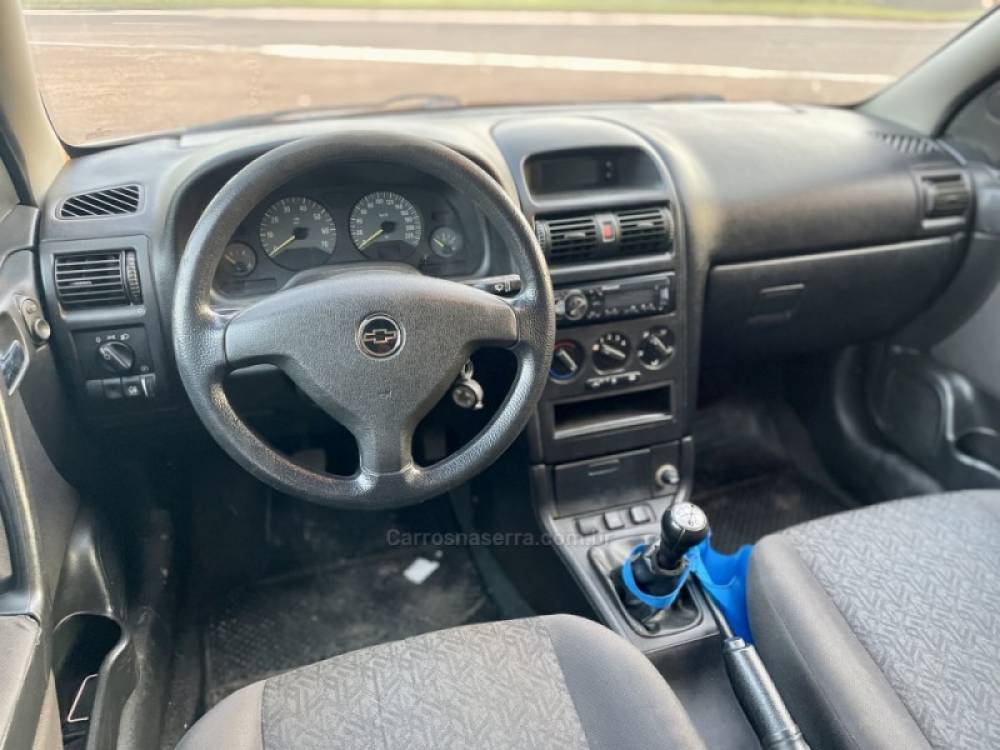 CHEVROLET - ASTRA - 2007/2008 - Prata - R$ 32.900,00