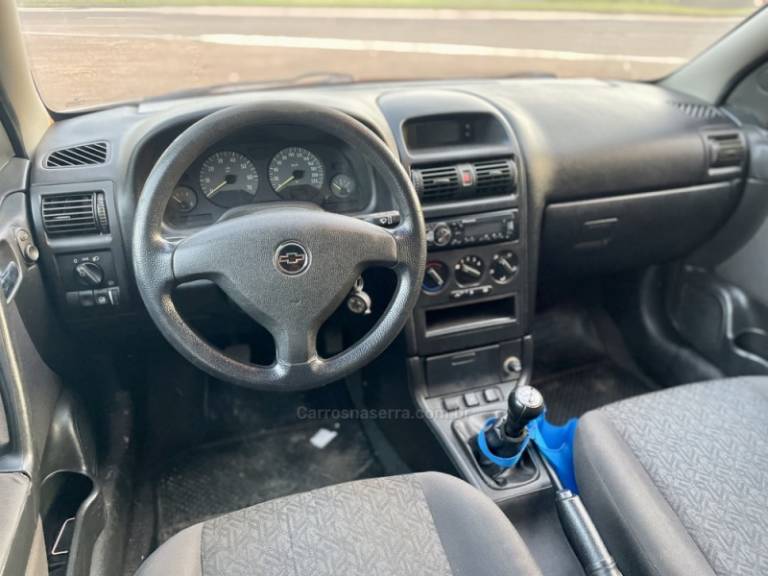 CHEVROLET - ASTRA - 2007/2008 - Prata - R$ 32.900,00