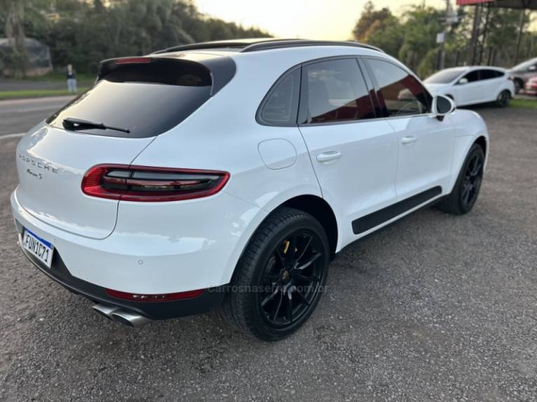PORSCHE - MACAN - 2015/2015 - Branca - R$ 262.000,00