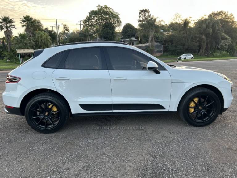 PORSCHE - MACAN - 2015/2015 - Branca - R$ 262.000,00
