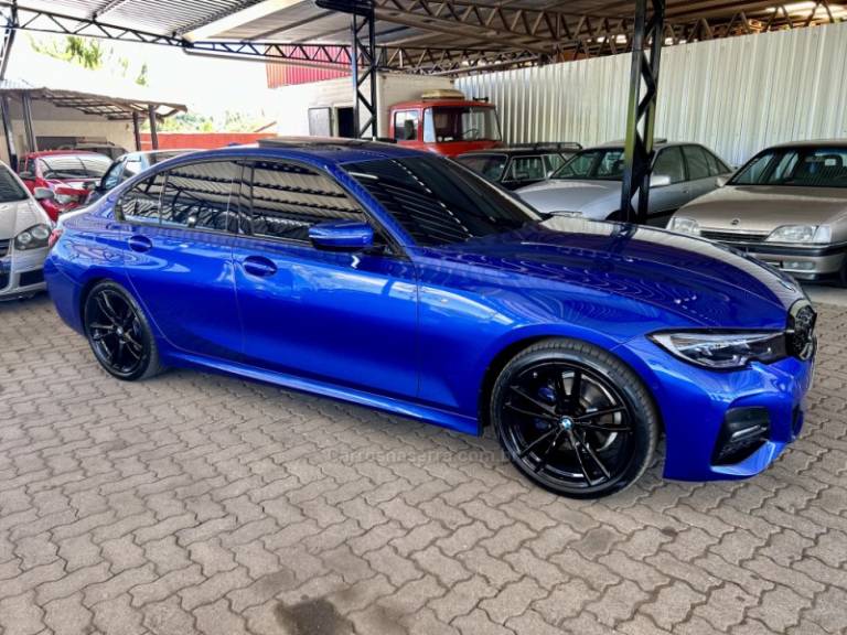 BMW - 320I - 2022/2022 - Azul - R$ 256.900,00