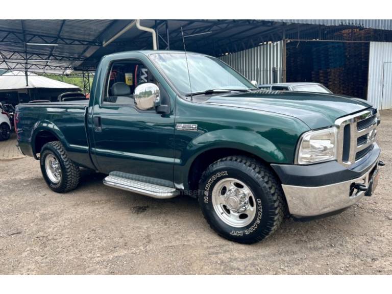 FORD - F-250 - 2000/2000 - Verde - R$ 150.000,00