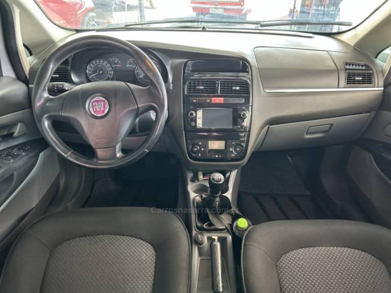 FIAT - LINEA - 2012/2012 - Prata - R$ 34.900,00