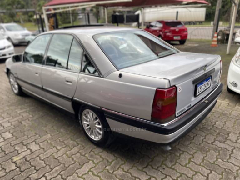 CHEVROLET - OMEGA - 1994/1994 - Prata - R$ 59.900,00