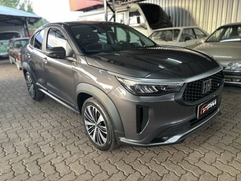 FIAT - FASTBACK - 2023/2023 - Cinza - R$ 116.900,00