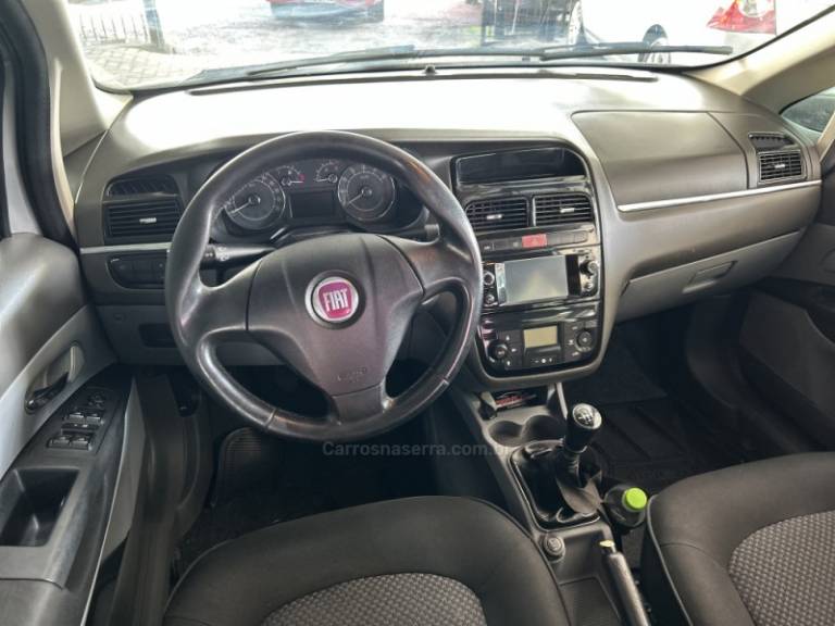 FIAT - LINEA - 2012/2012 - Prata - R$ 34.900,00
