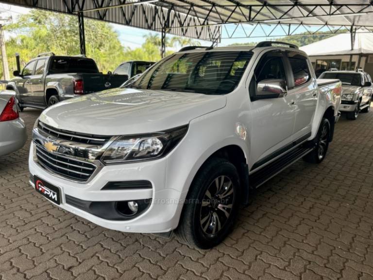 CHEVROLET - S10 - 2017/2017 - Branca - R$ 129.900,00