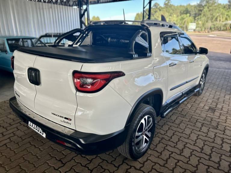 FIAT - TORO - 2016/2017 - Branca - Sob Consulta