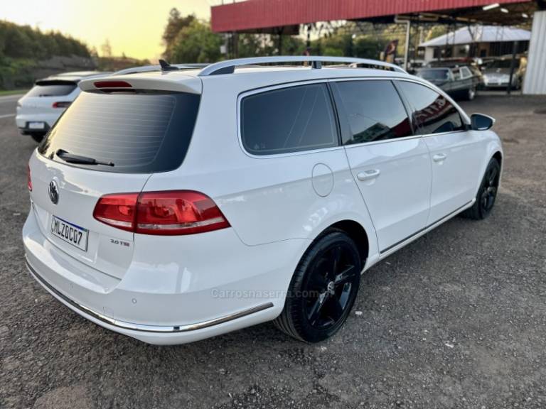 VOLKSWAGEN - PASSAT VARIANT - 2014/2014 - Branca - R$ 85.900,00